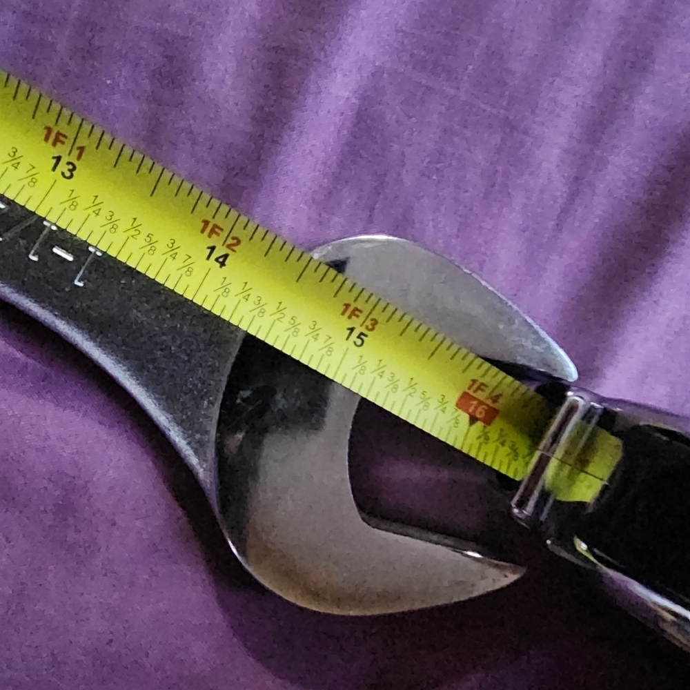 Wrench - Picture 4 of 4